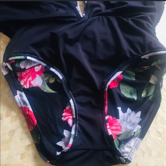 Vince Camuto Multi Color Floral Bathing Suit. - Picture 13 of 16